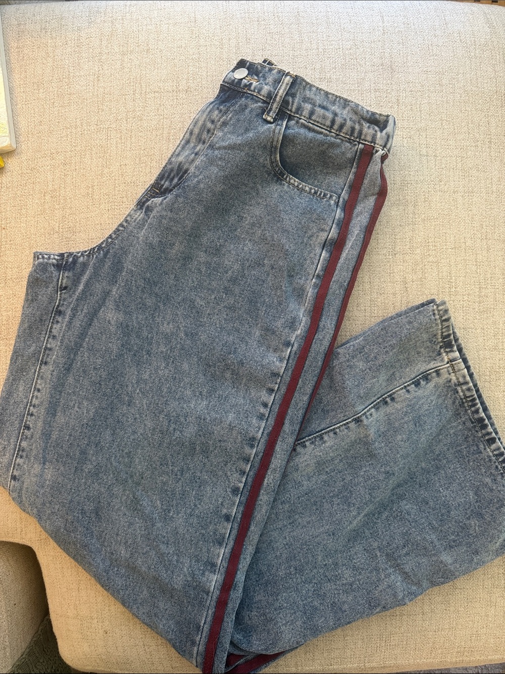 High-Waist Wide Leg Baggy Jeans with Burgundy Side Stripe